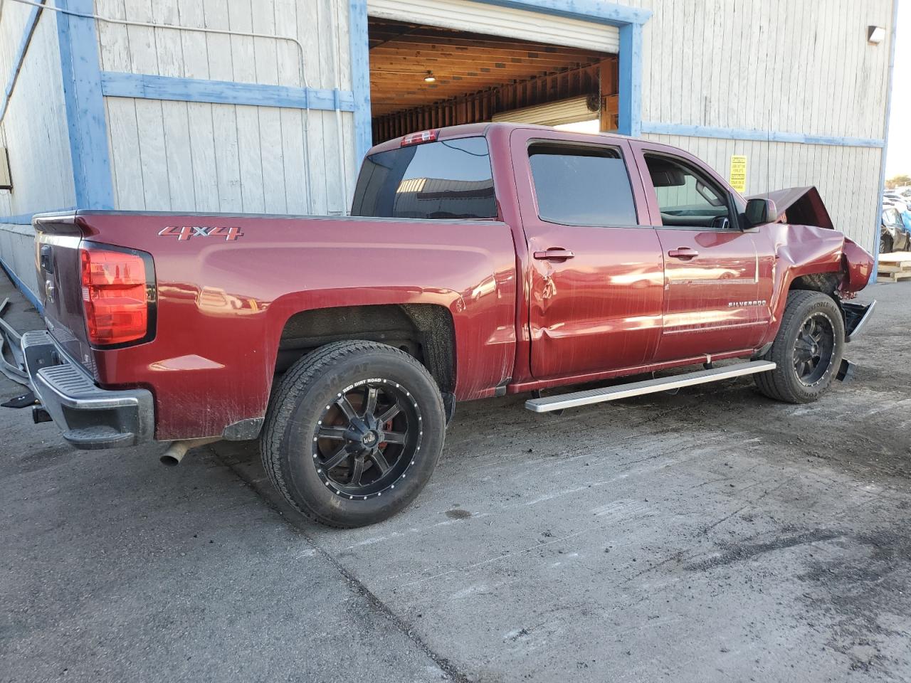 2018 Chevrolet Silverado K1500 Lt VIN: 3GCUKREH4JG144226 Lot: 86700054