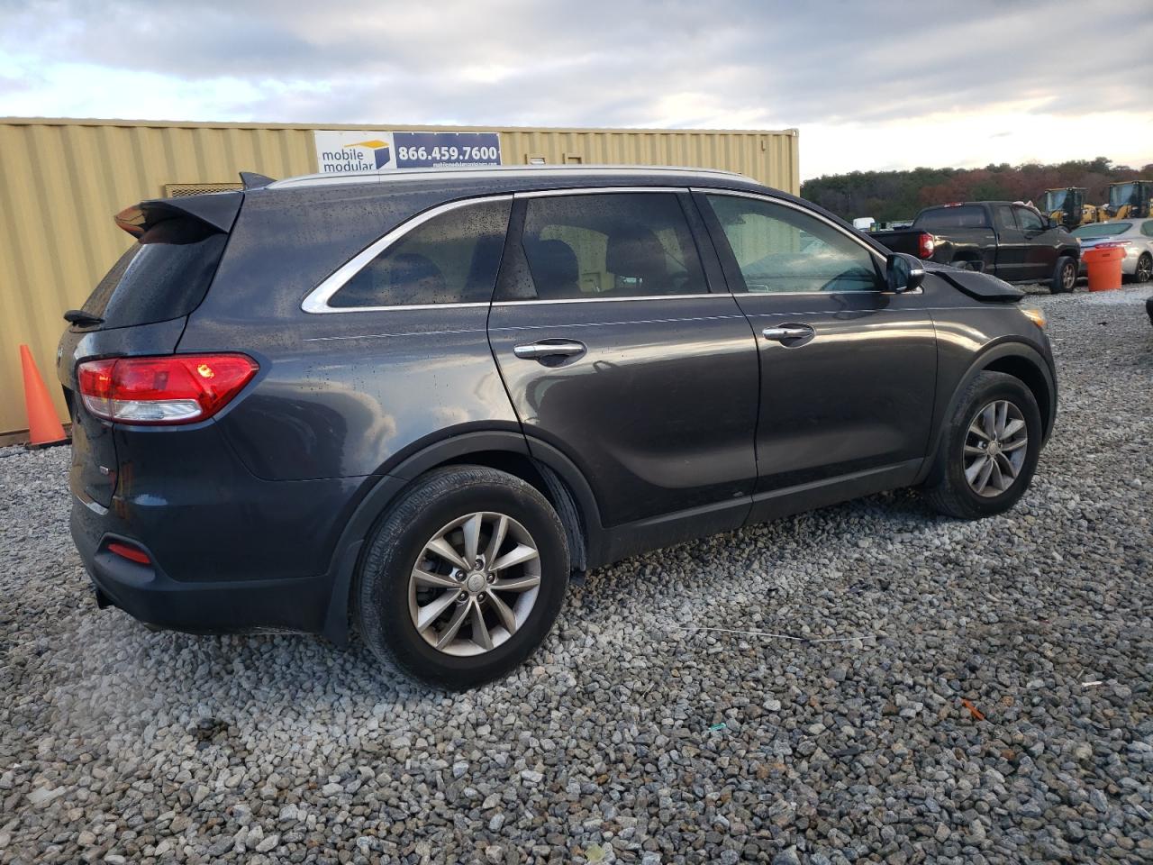 2017 Kia Sorento Lx VIN: 5XYPG4A36HG285156 Lot: 83486554