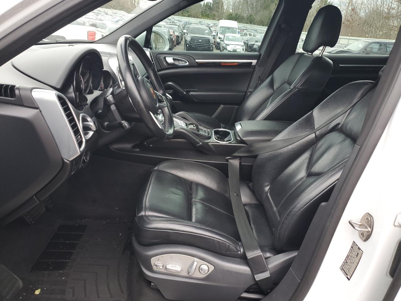 WP1AA2A26GLA02047 2016 Porsche Cayenne