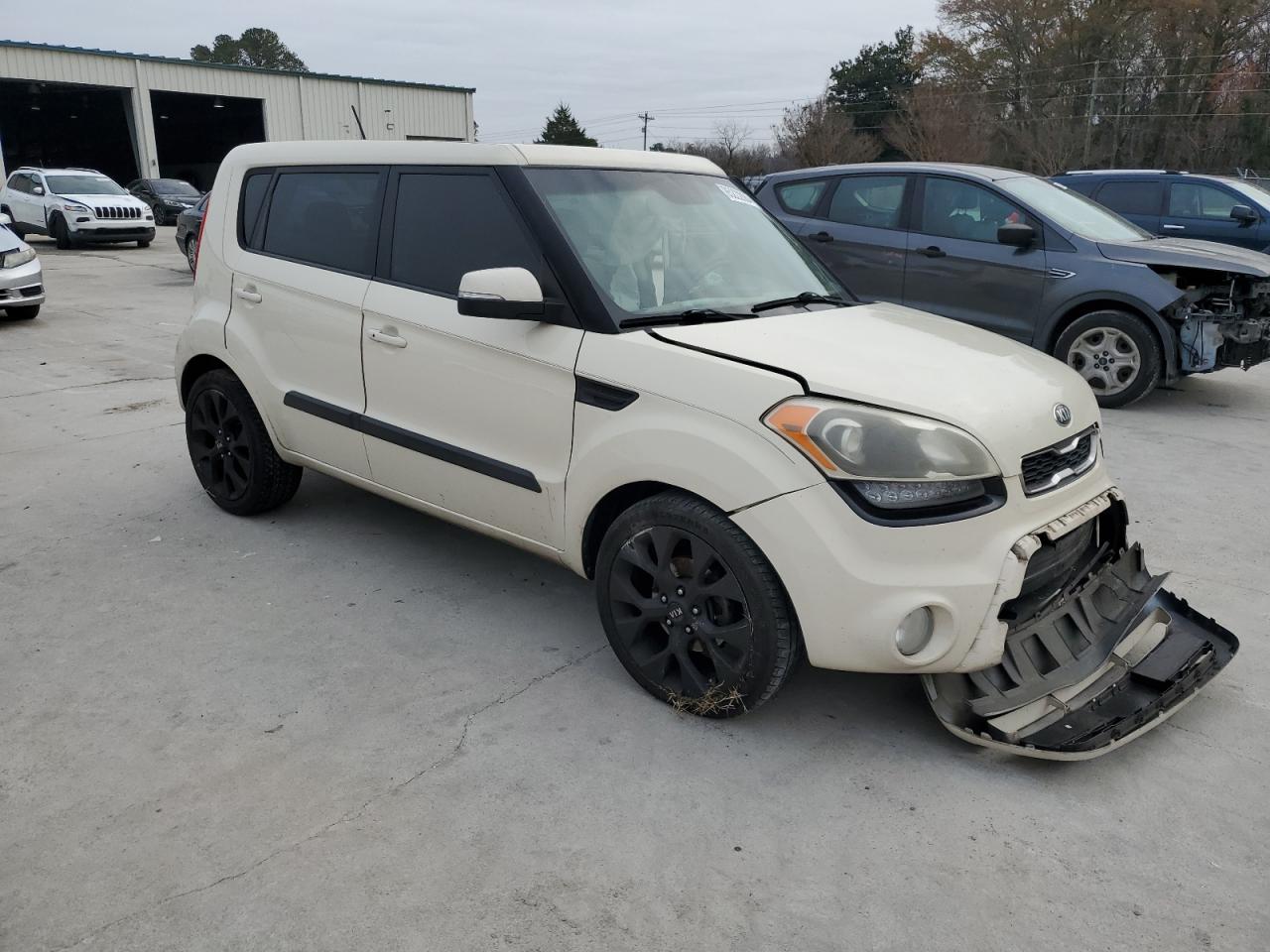 2013 Kia Soul + VIN: KNDJT2A64D7575077 Lot: 85222884