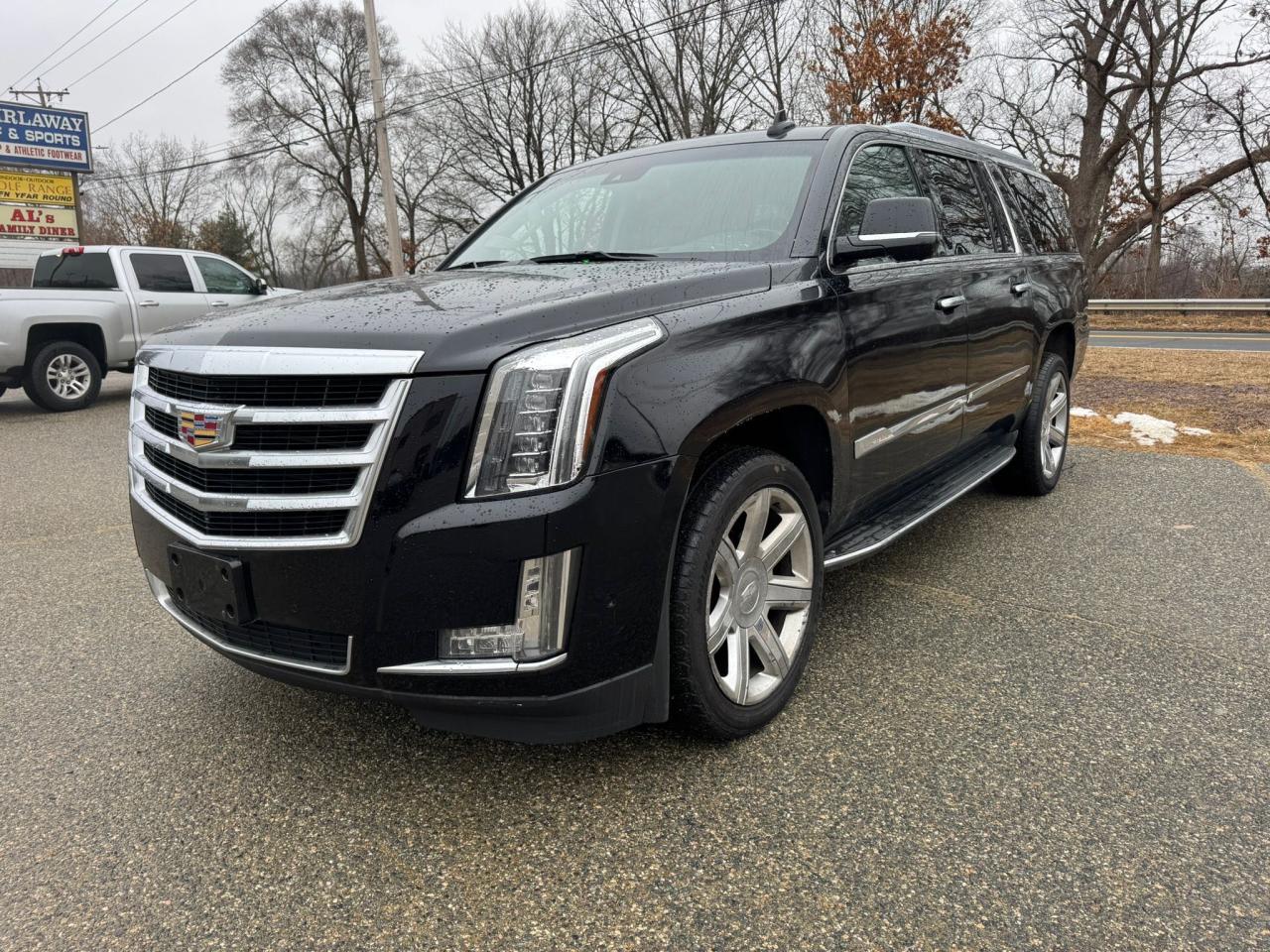 2018 Cadillac Escalade Esv Luxury VIN: 1GYS4HKJ3JR347055 Lot: 87132654