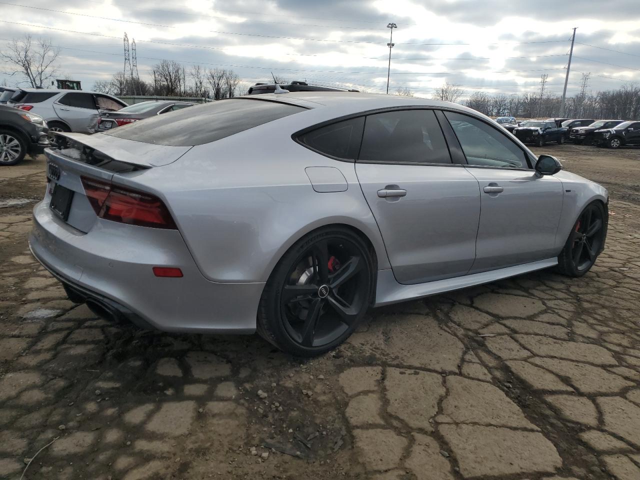 WUAWAAFC9JN900255 2018 Audi Rs7