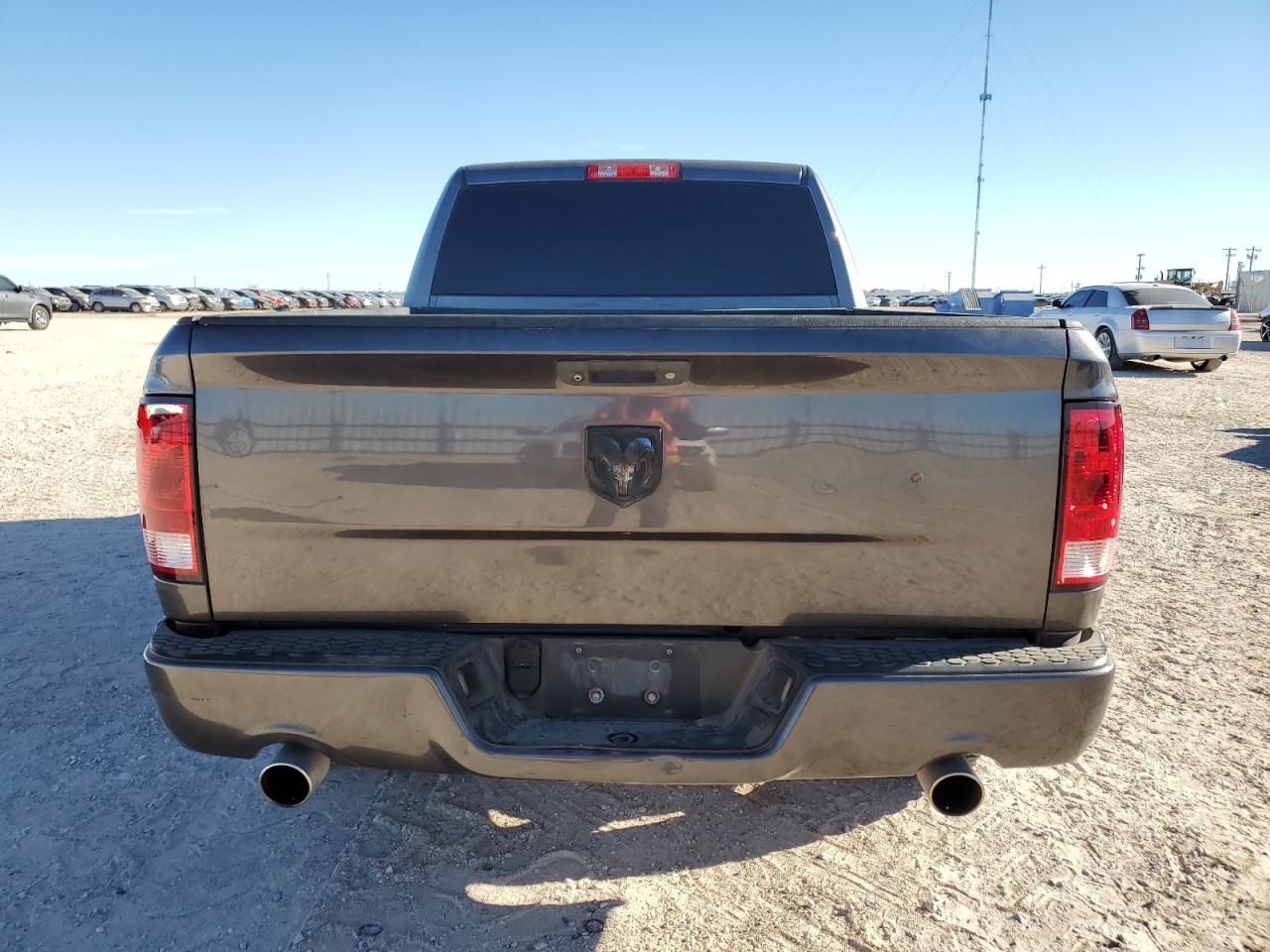 2014 Ram 1500 St VIN: 3C6JR6AT1EG333842 Lot: 86703694