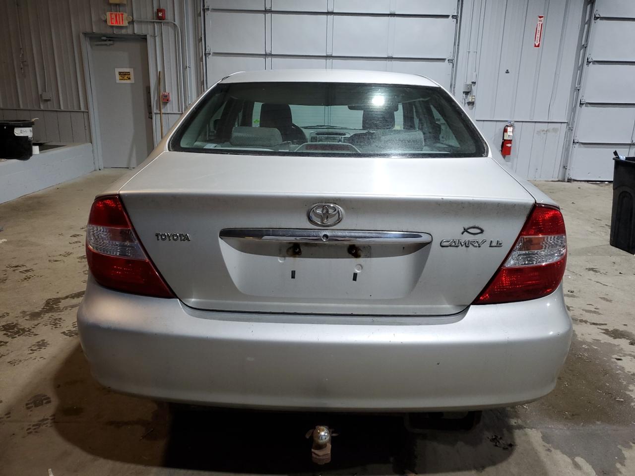 4T1BE32K22U007534 2002 Toyota Camry Le