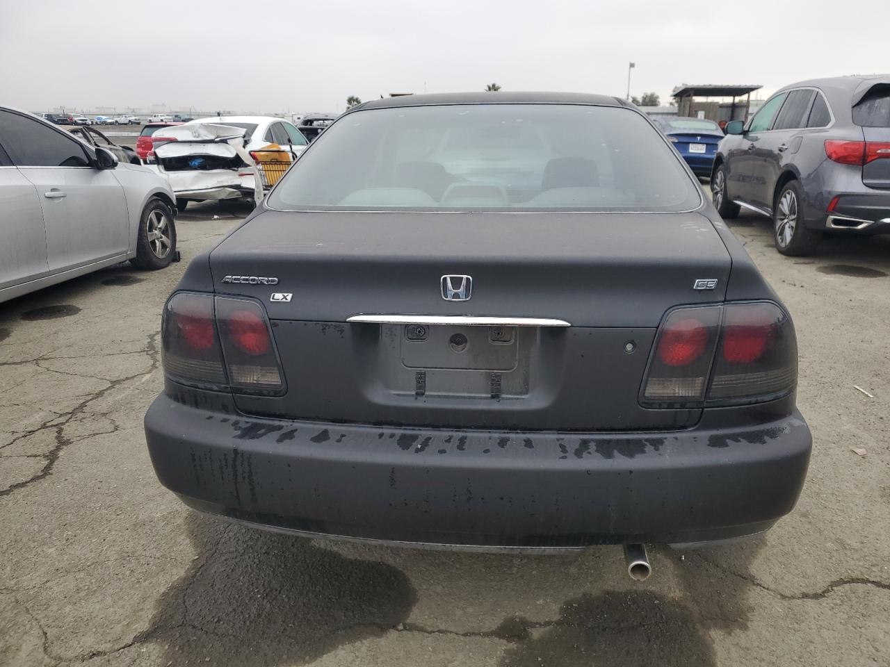 1996 Honda Accord Lx VIN: 1HGCD5637TA145181 Lot: 85830734