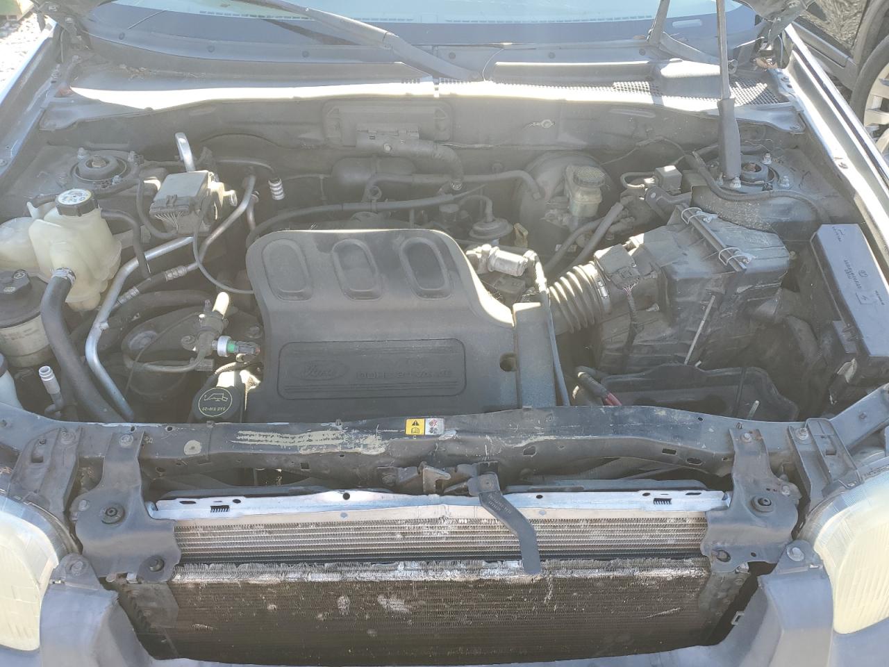 1FMYU02184DA07091 2004 Ford Escape Xls