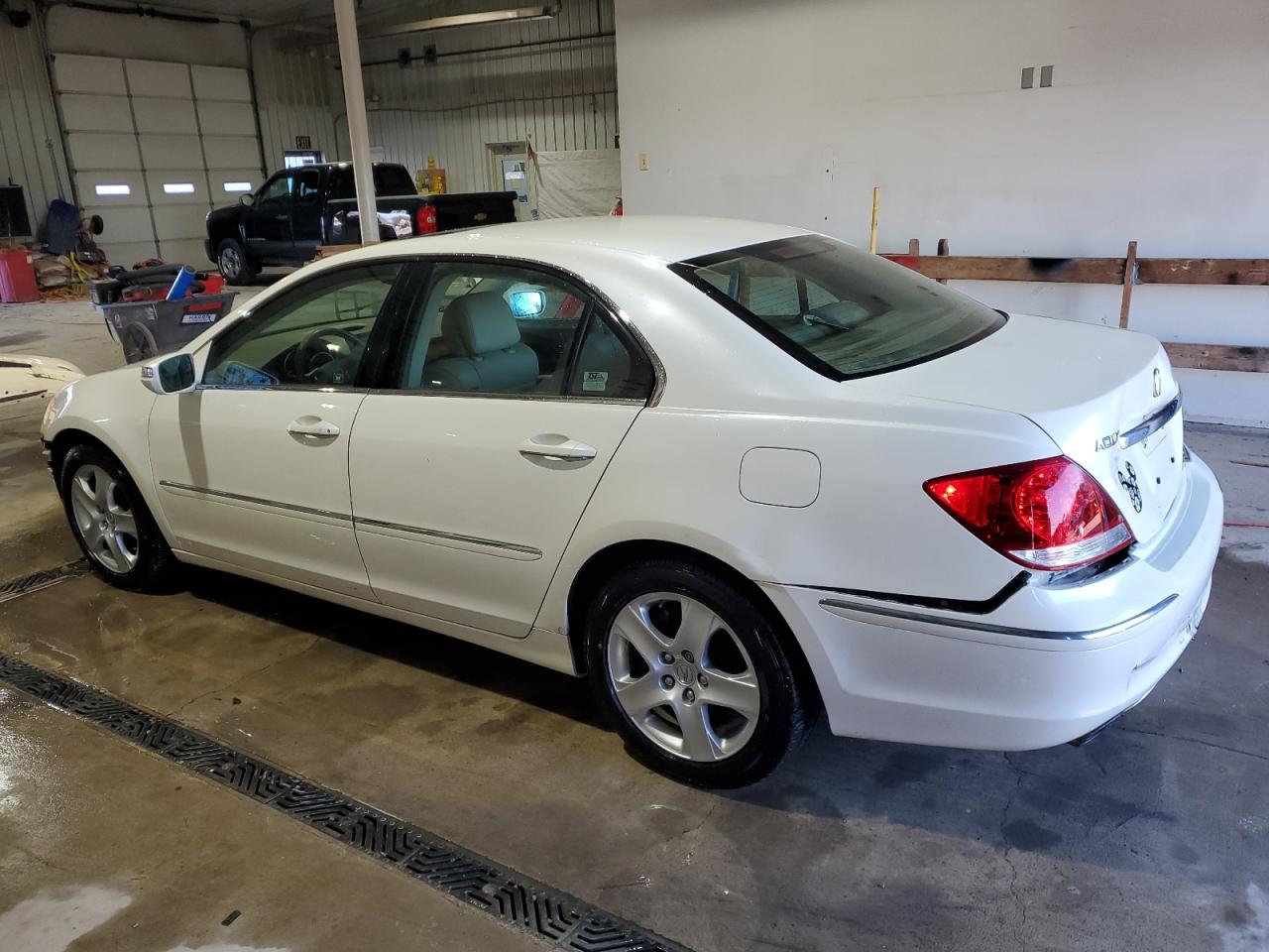 JH4KB16648C002685 2008 Acura Rl