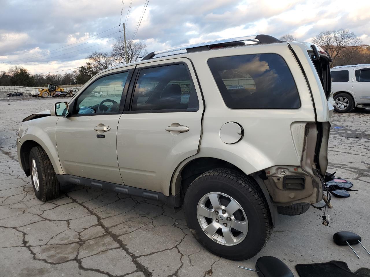 1FMCU0EG8BKC69261 2018 Ford Escape Limited