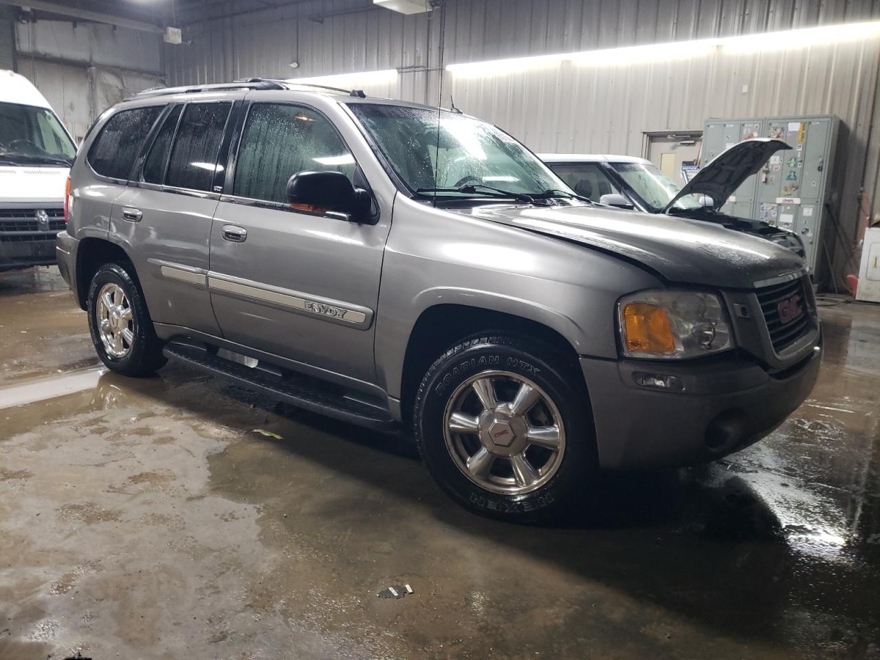 2005 GMC Envoy VIN: 1GKDT13S952334233 Lot: 85115854