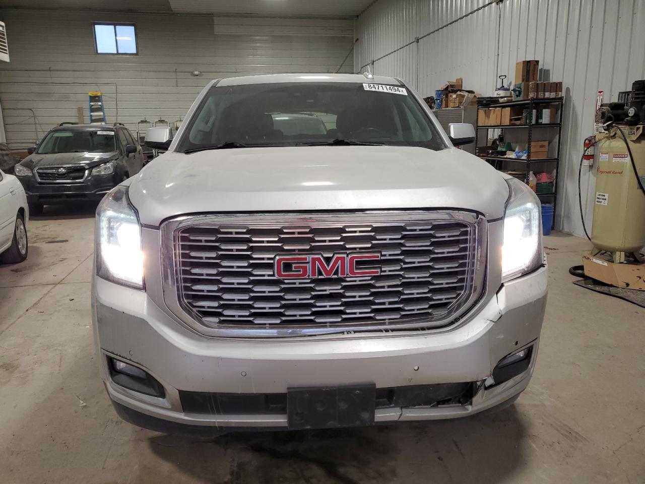 2018 GMC Yukon Denali VIN: 1GKS2CKJ0JR274326 Lot: 84711494