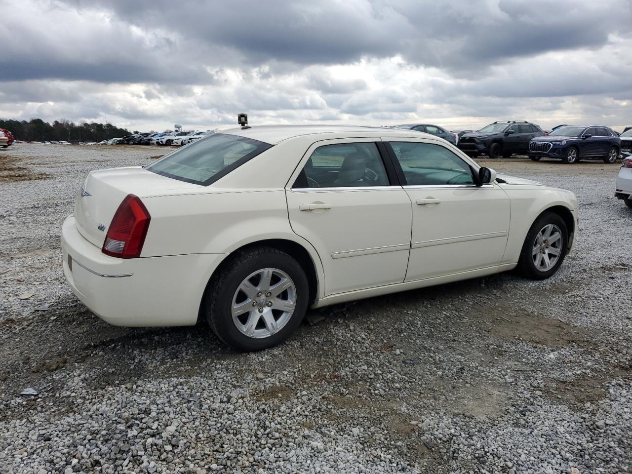 2007 Chrysler 300 Touring VIN: 2C3KA53G27H793307 Lot: 85557524