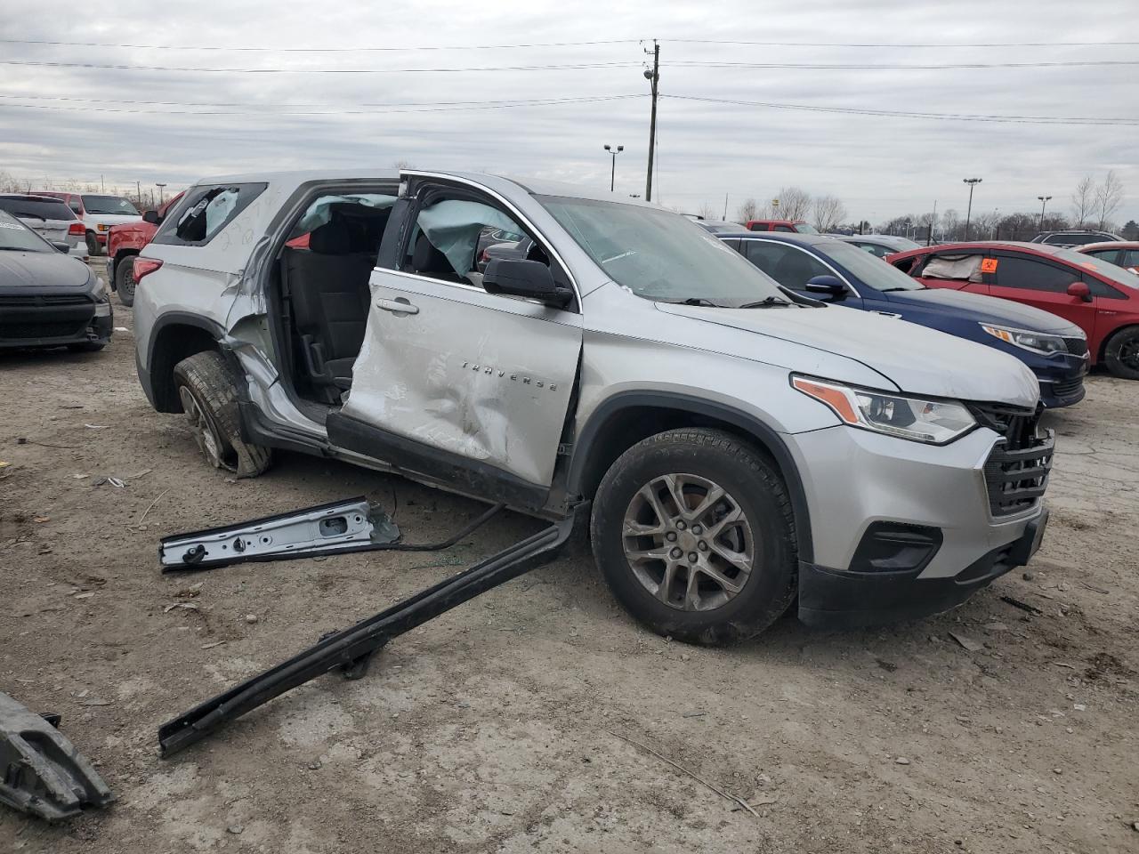 2019 Chevrolet Traverse Ls VIN: 1GNERFKW6KJ275795 Lot: 83672744