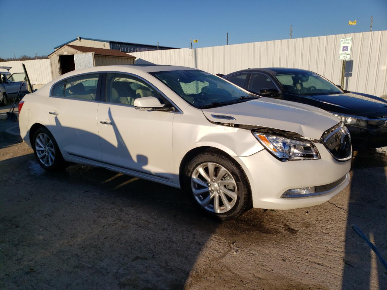 2016 Buick Lacrosse Premium VIN: 1G4GF5G32GF152634 Lot: 82438454