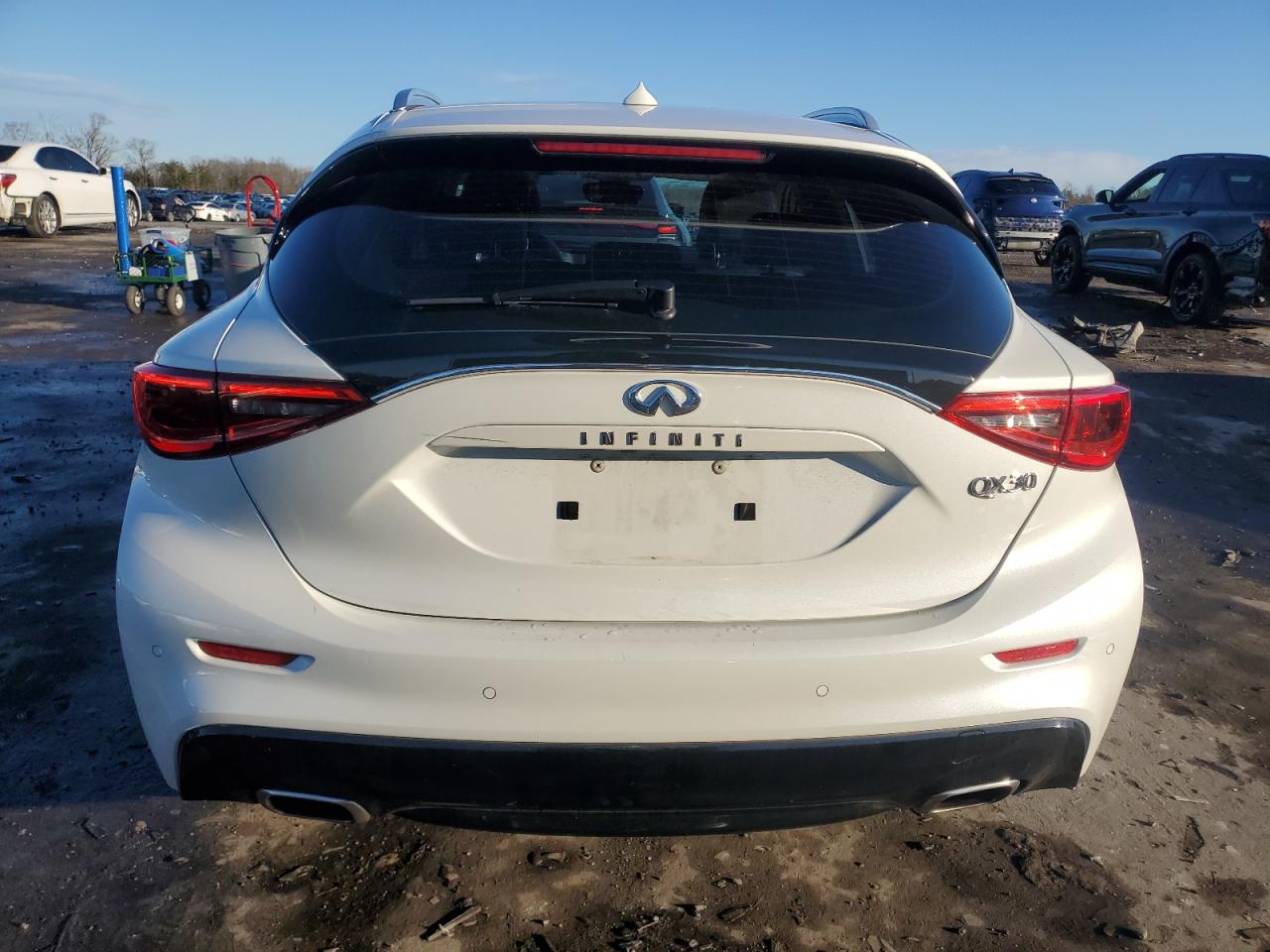 2017 Infiniti Qx30 Base VIN: SJKCH5CP2HA028879 Lot: 86841644