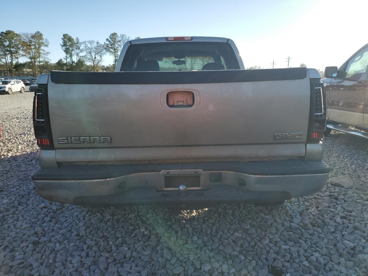 2003 GMC New Sierra C1500 VIN: 2GTEC19V531353571 Lot: 86347254