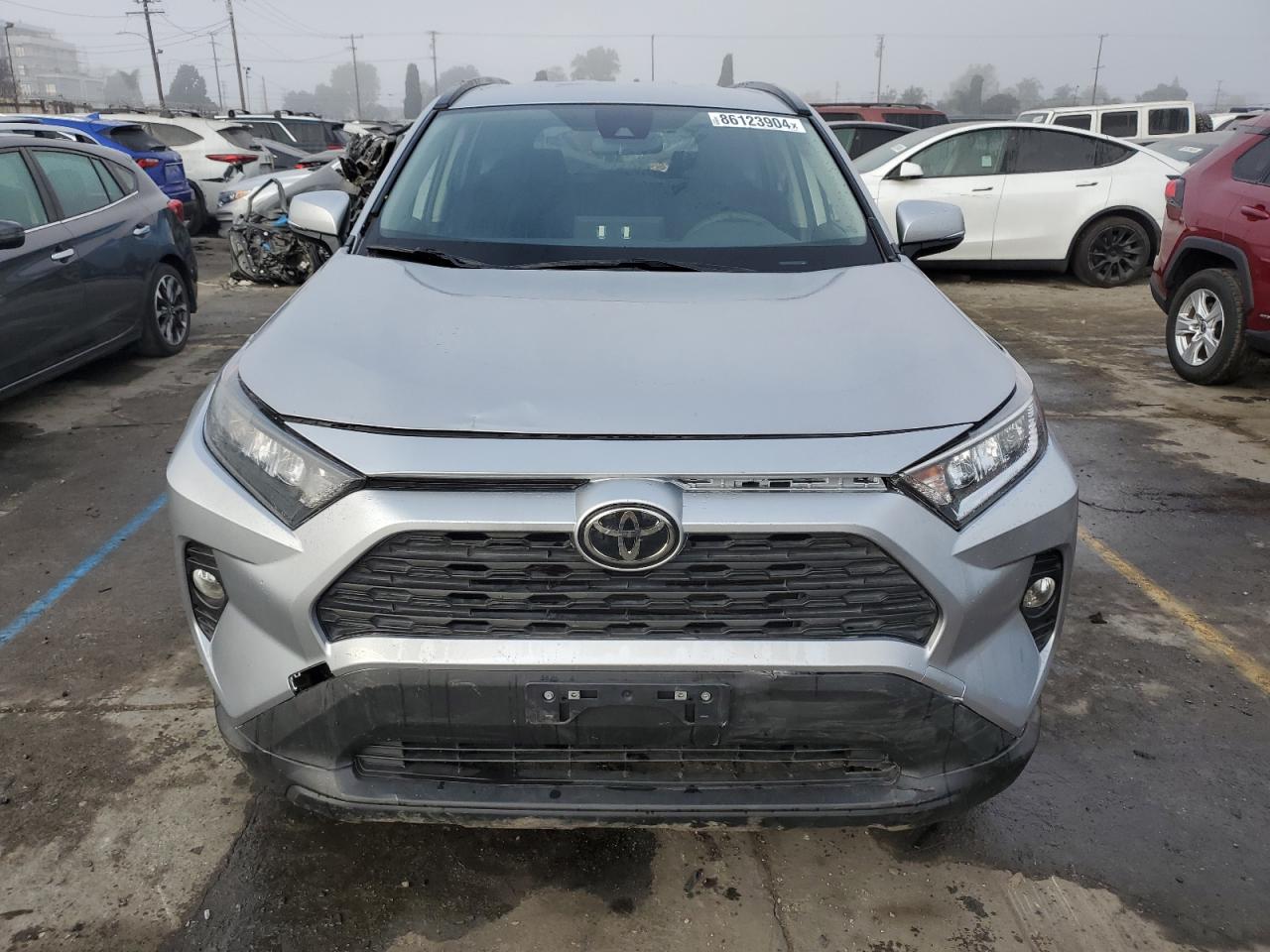 JTMW1RFV2LJ017640 2020 Toyota Rav4 Xle