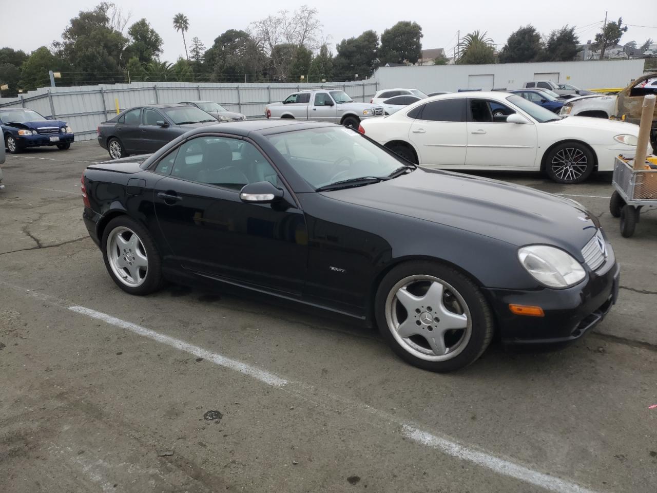 2001 Mercedes-Benz Slk 320 VIN: WDBKK65F11F186812 Lot: 85480144