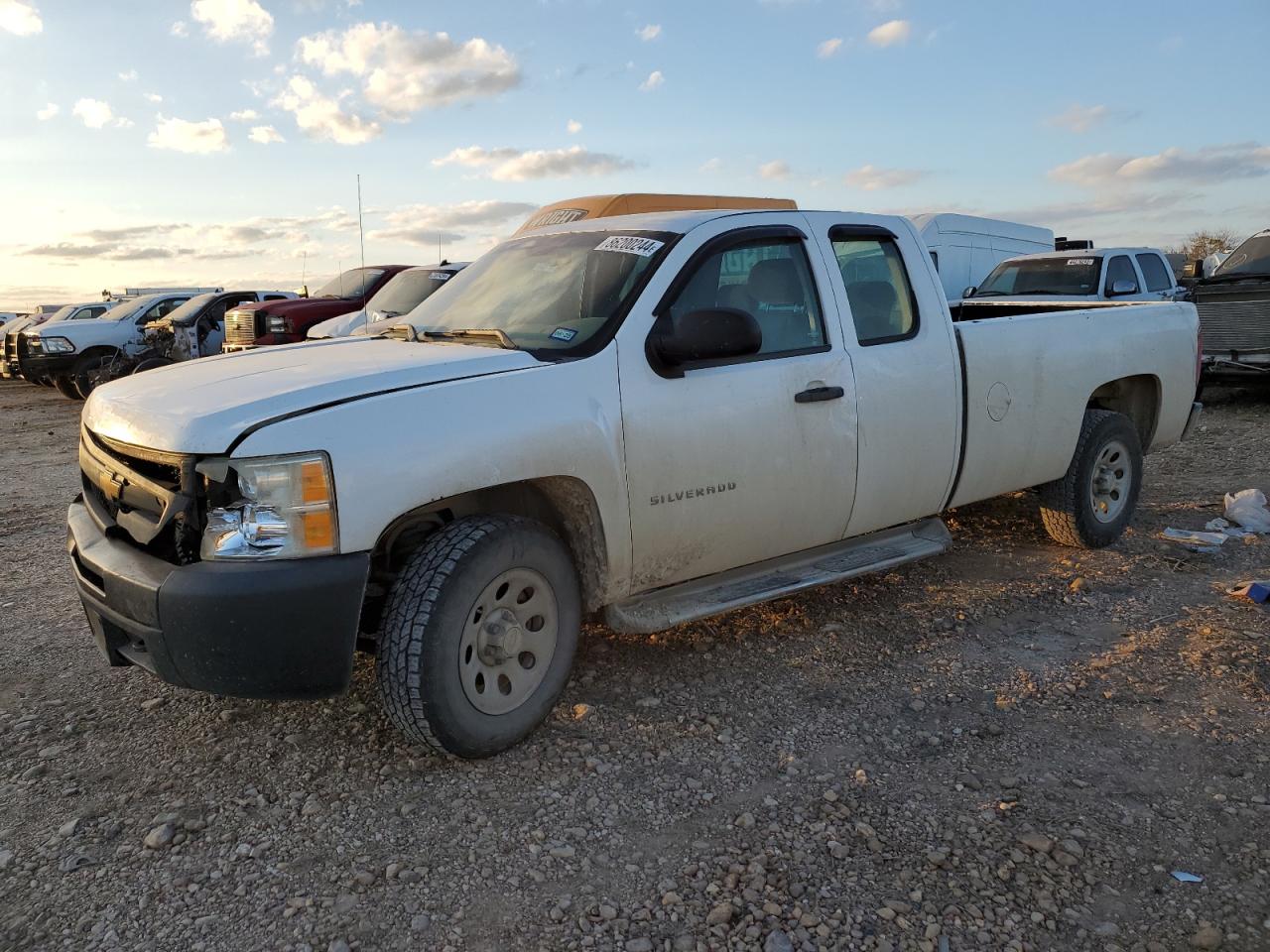 2013 Chevrolet Silverado K1500 VIN: 1GCRKPE02DZ324779 Lot: 86200244