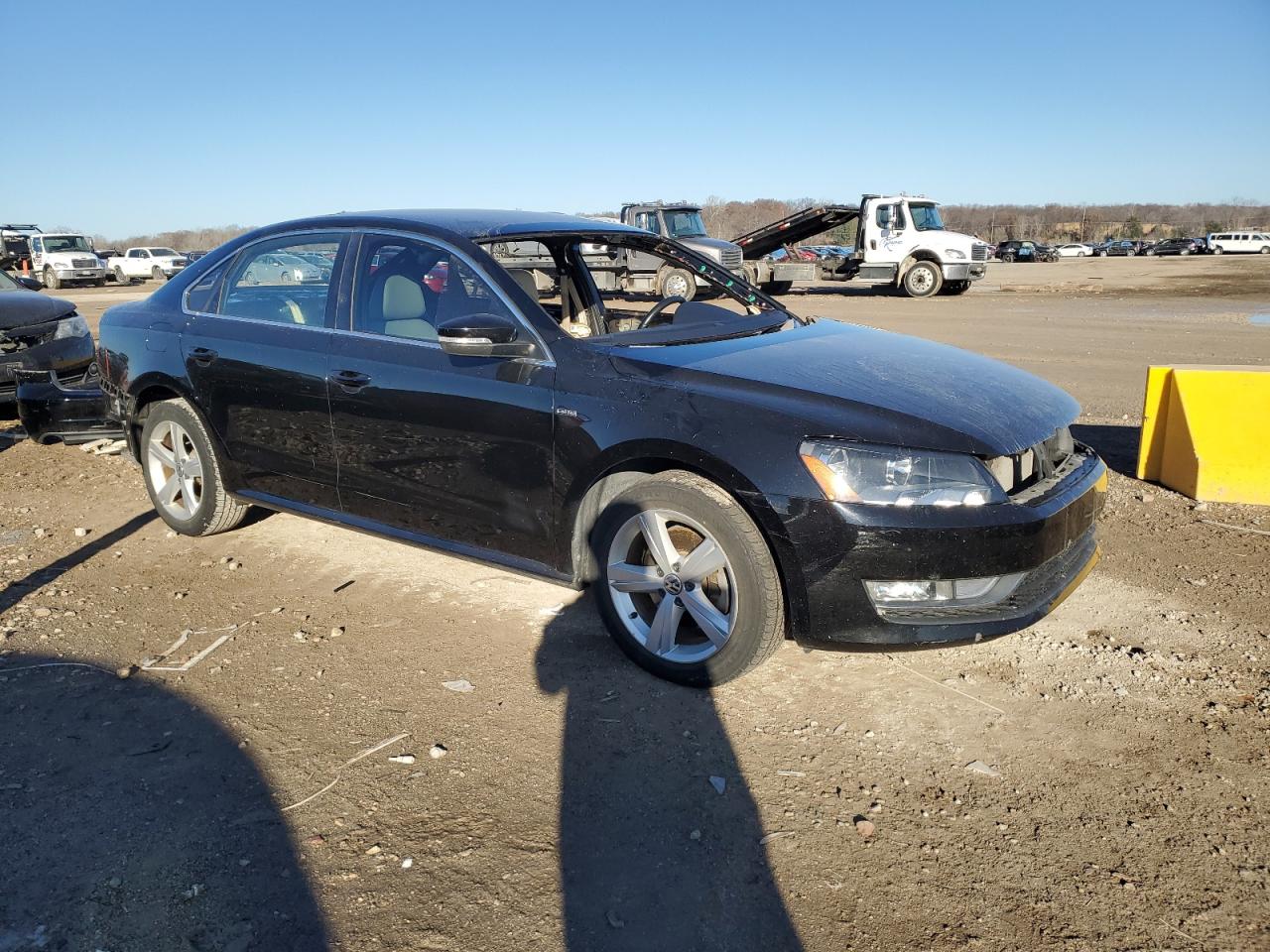 2015 Volkswagen Passat S VIN: 1VWAS7A39FC122716 Lot: 83097534