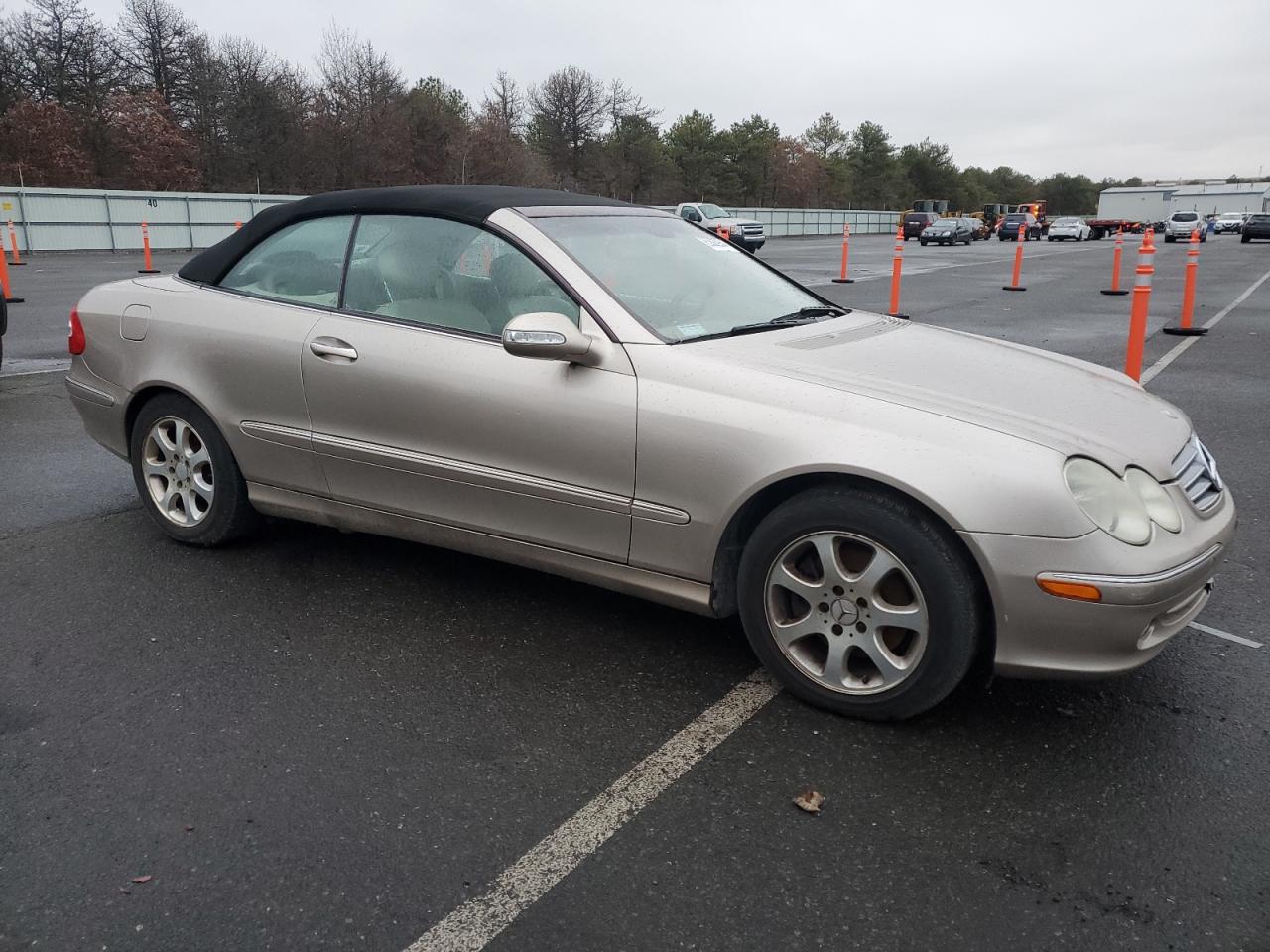 2004 Mercedes-Benz Clk 320 VIN: WDBTK65G24T009947 Lot: 85880954