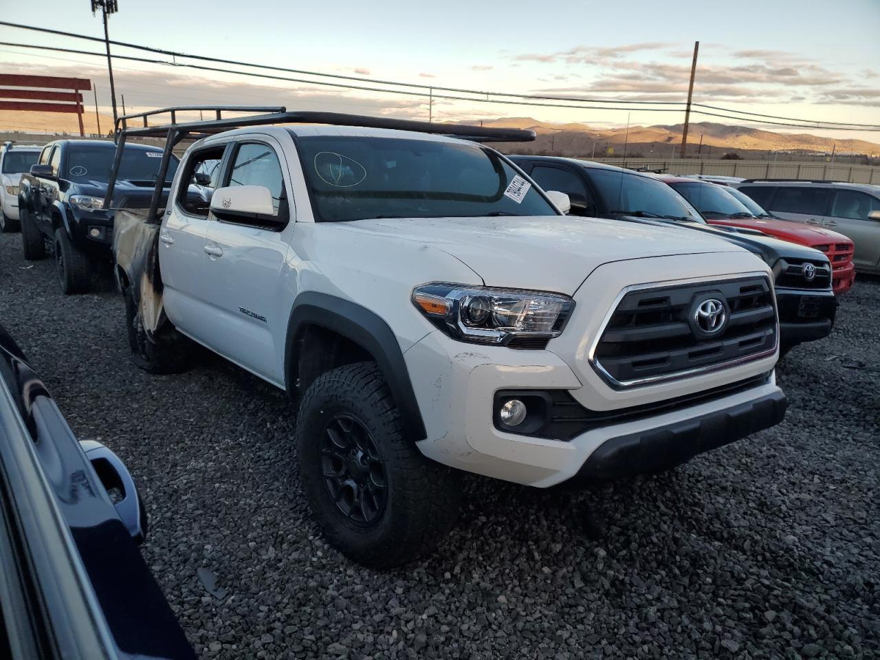 3TMCZ5AN1HM100661 2017 Toyota Tacoma Double Cab