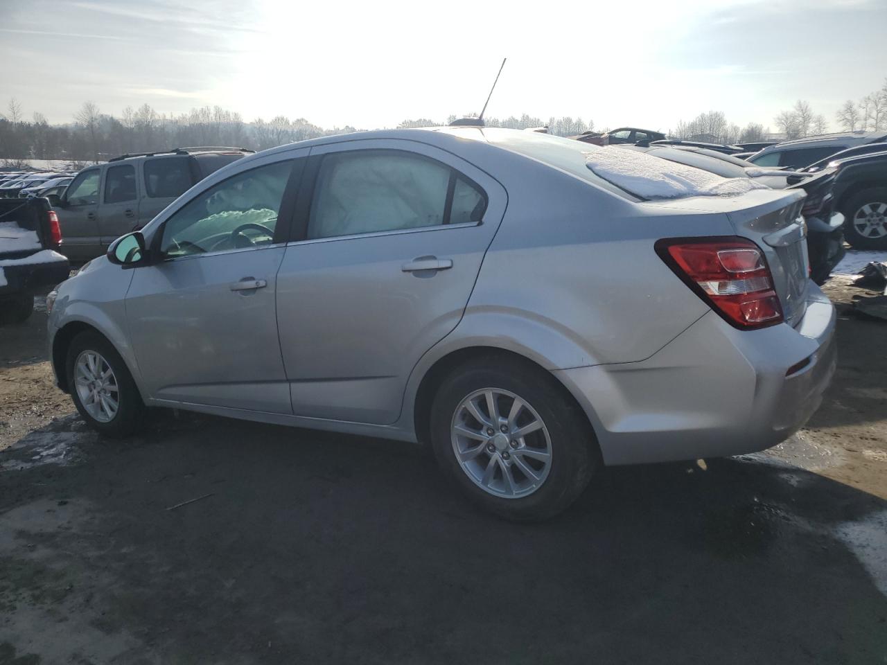 2018 Chevrolet Sonic Lt VIN: 1G1JD5SG8J4121779 Lot: 86364214