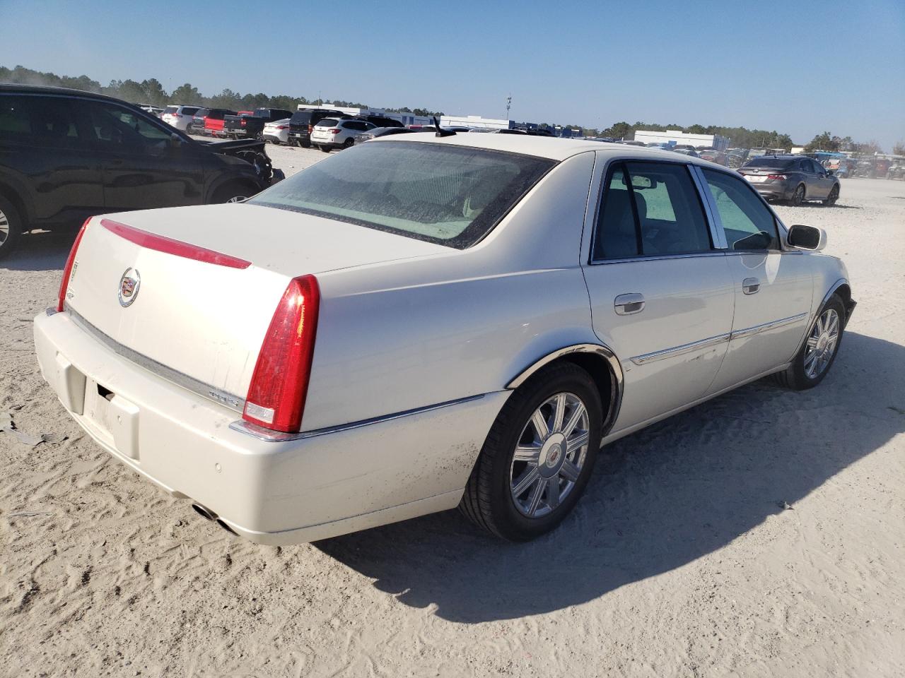 2007 Cadillac Dts VIN: 1G6KD57Y17U236491 Lot: 82610474