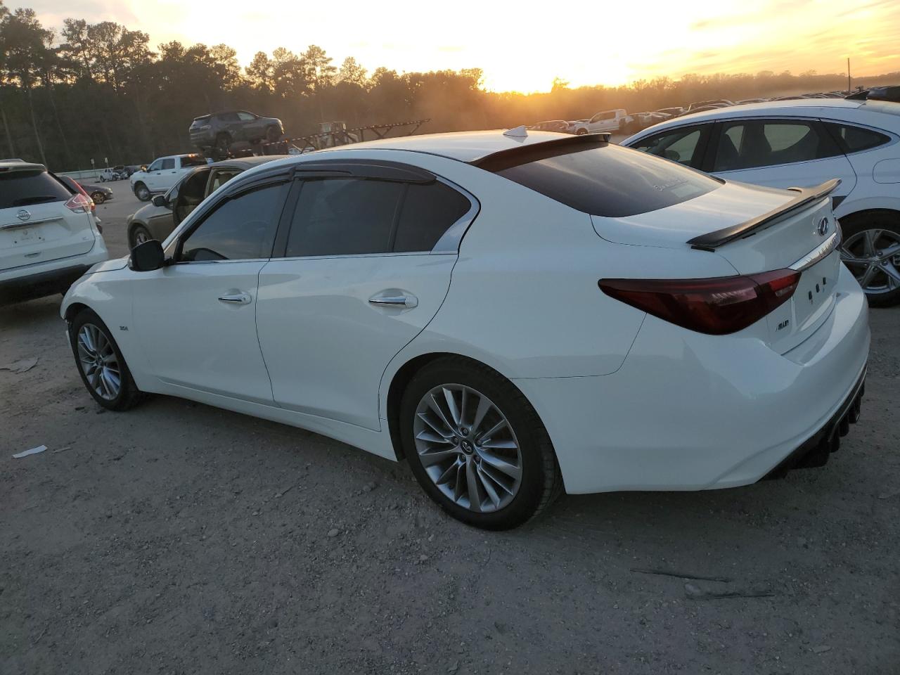 2018 Infiniti Q50 Luxe VIN: JN1EV7AR0JM433571 Lot: 80701254