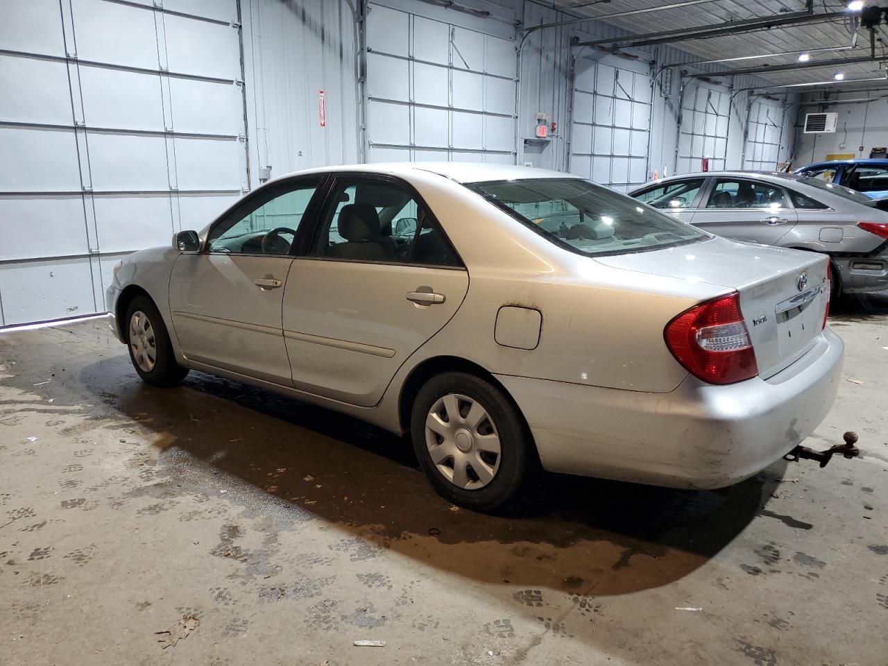 4T1BE32K22U007534 2002 Toyota Camry Le