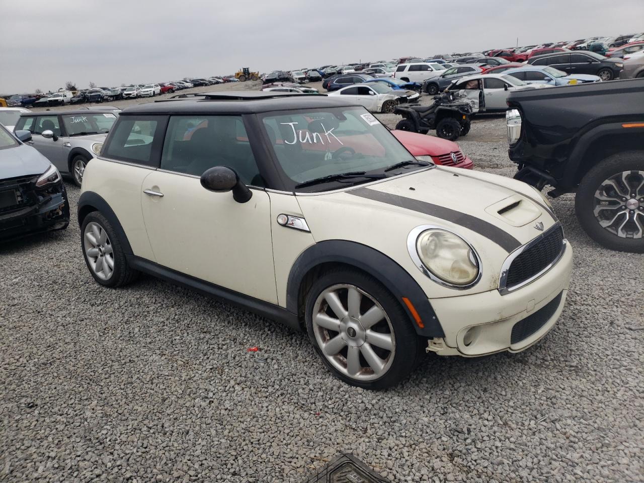 2007 Mini Cooper S VIN: WMWMF73557TL90440 Lot: 85923344