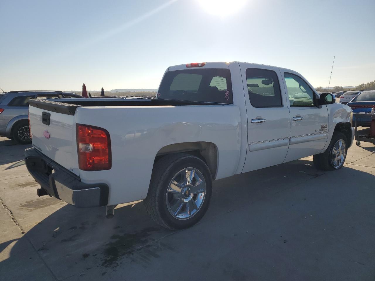 2011 Chevrolet Silverado C1500 Lt VIN: 3GCPCSE03BG287441 Lot: 82694354