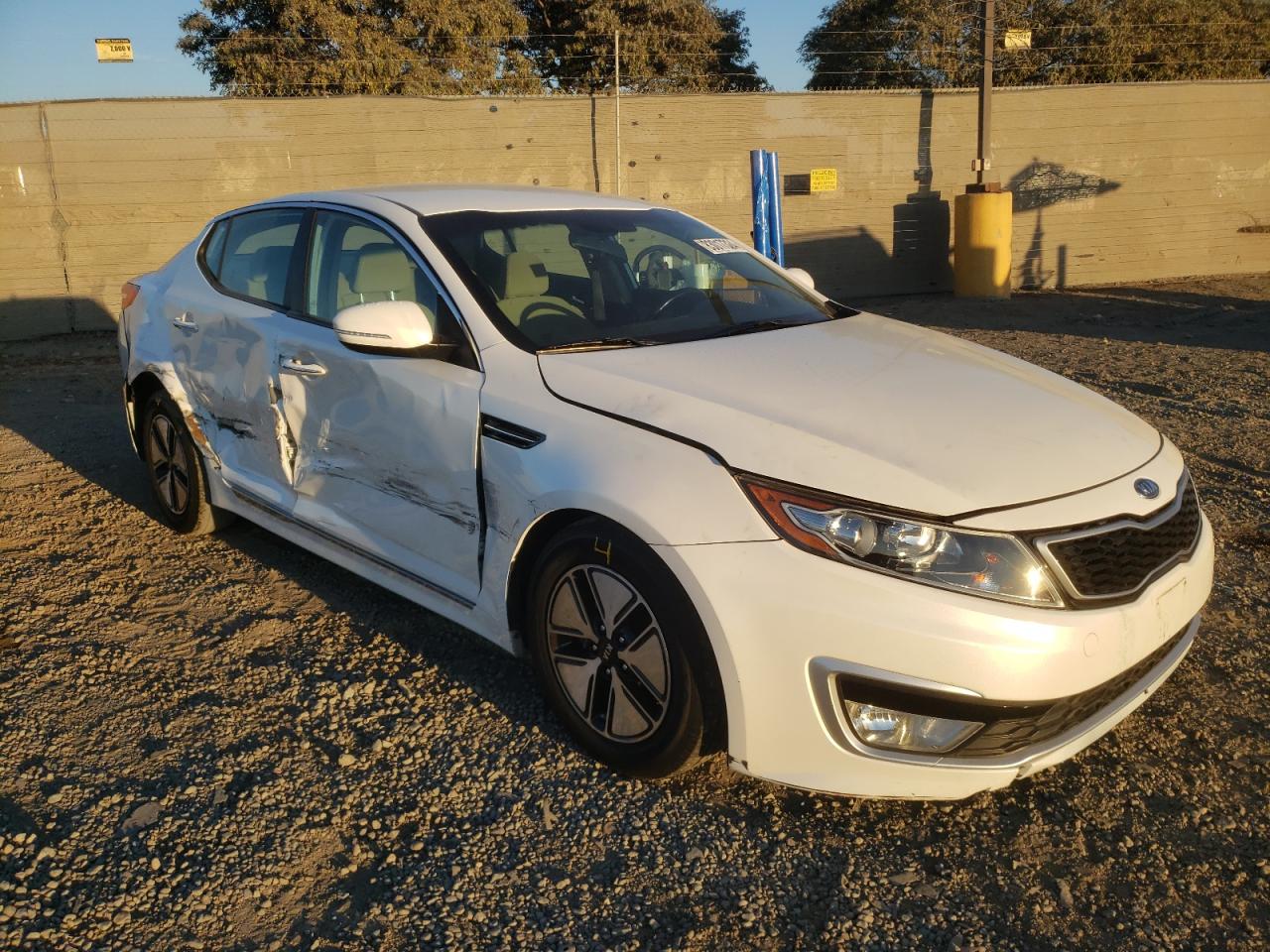 KNAGM4AD7B5006585 2011 Kia Optima Hybrid