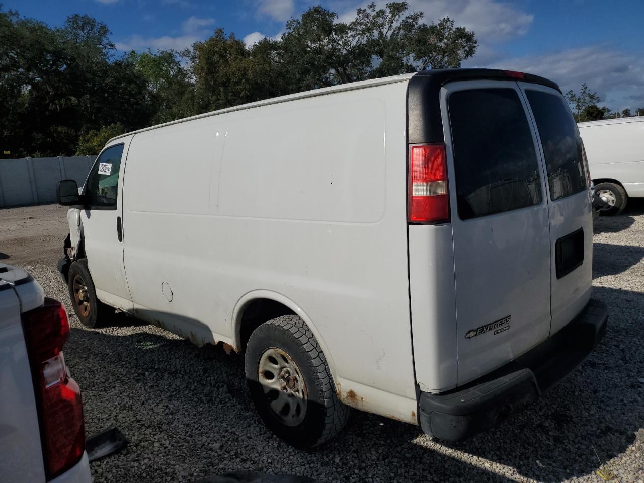 2013 Chevrolet Express G1500 VIN: 1GCSGAFX8D1115668 Lot: 83943274