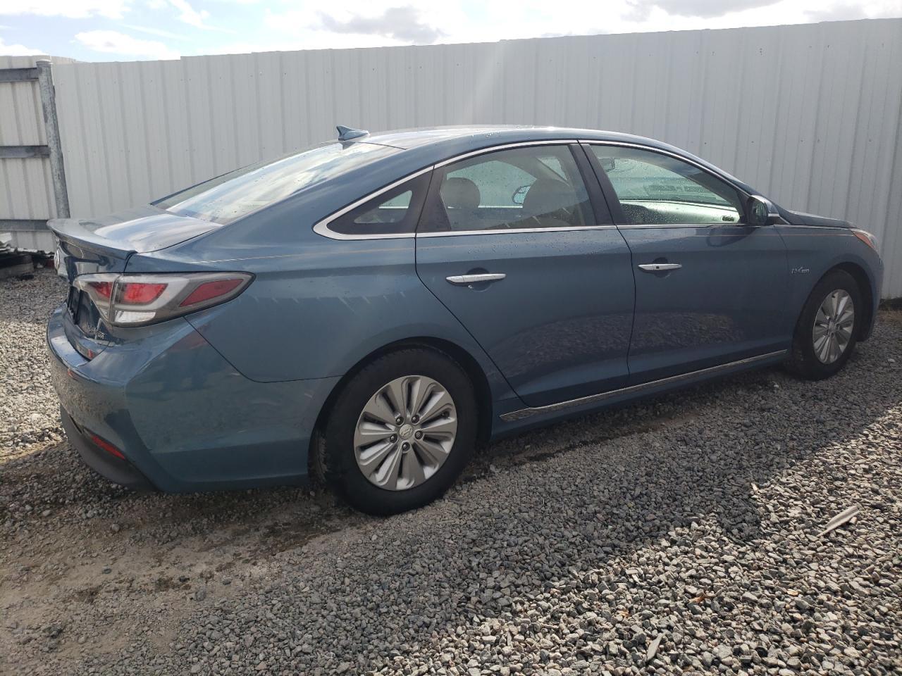 2016 Hyundai Sonata Hybrid VIN: KMHE24L14GA020084 Lot: 82979004