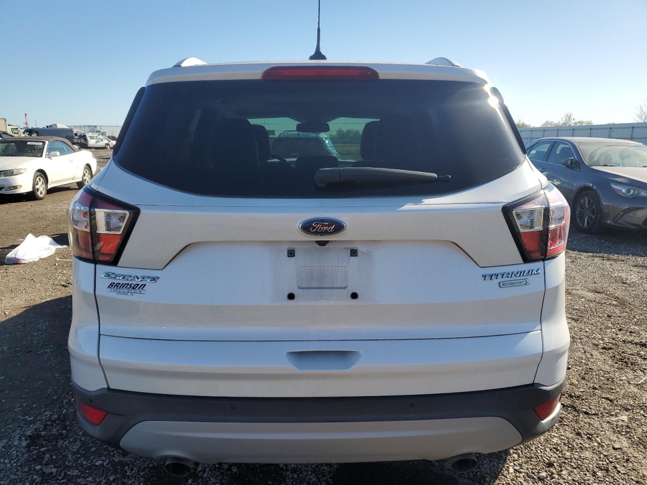 1FMCU0J98JUC06428 2018 Ford Escape Titanium