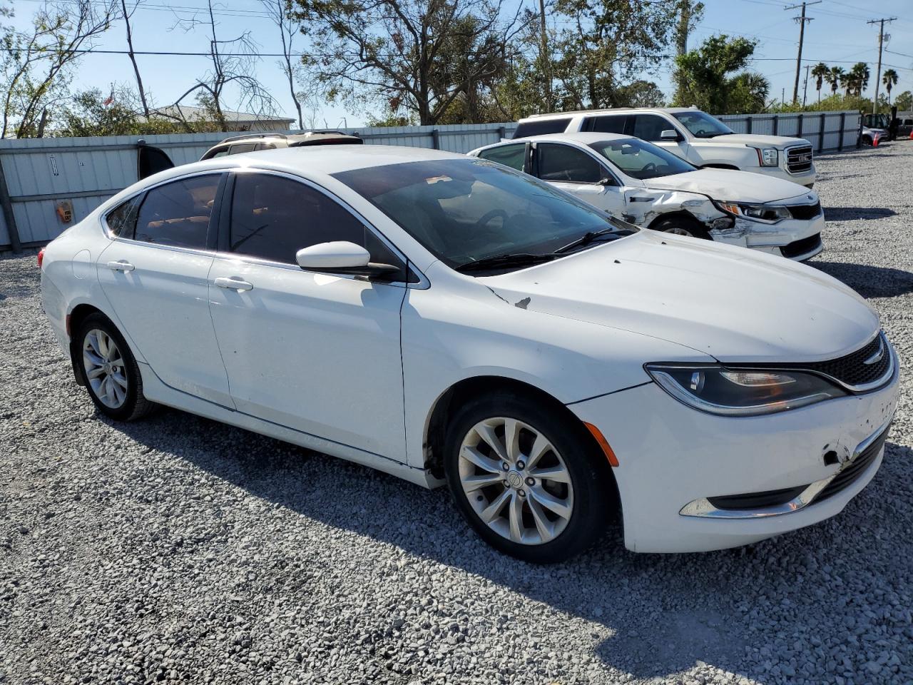 1C3CCCAB5FN535539 2015 Chrysler 200 Limited