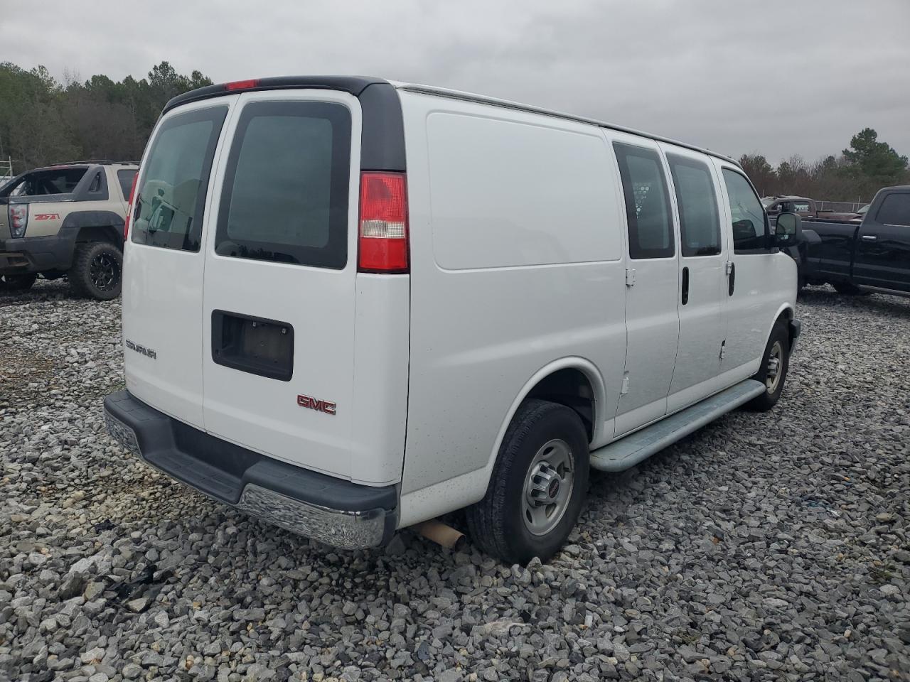 2017 GMC Savana G2500 VIN: 1GTW7AFF9H1142618 Lot: 84686944