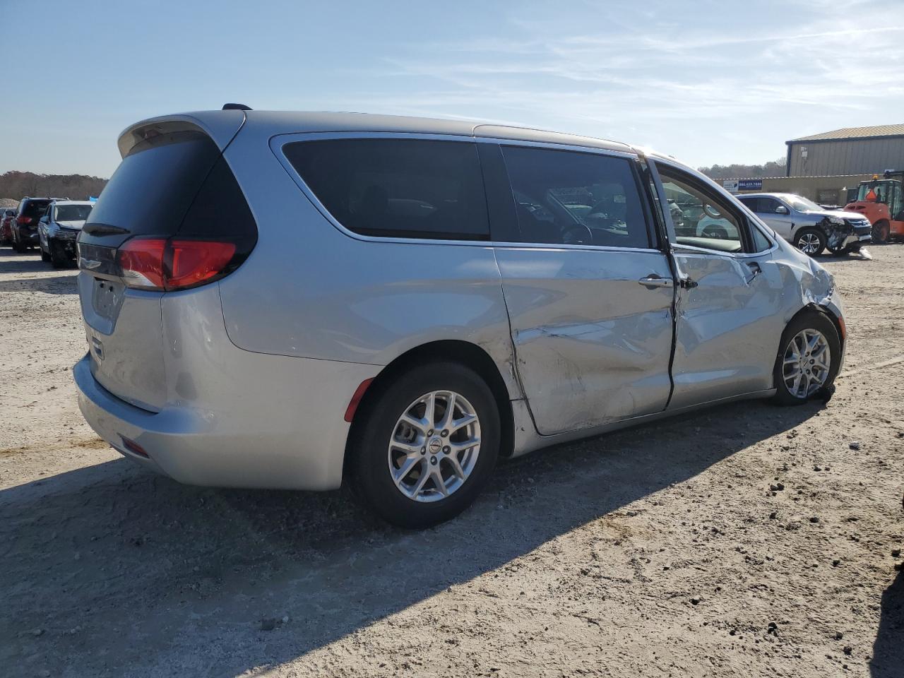 2022 Chrysler Voyager Lx VIN: 2C4RC1CGXNR229702 Lot: 85525734