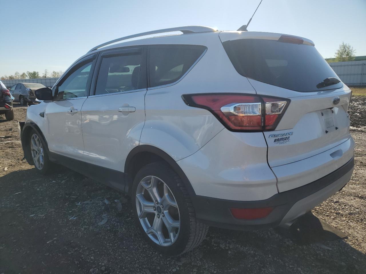 1FMCU0J98JUC06428 2018 Ford Escape Titanium