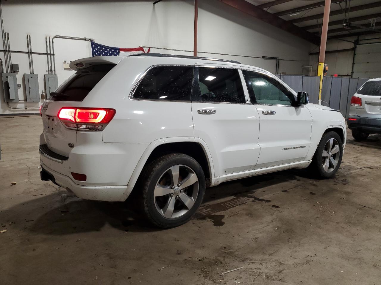 2015 Jeep Grand Cherokee Overland VIN: 1C4RJFCG6FC685502 Lot: 82293434