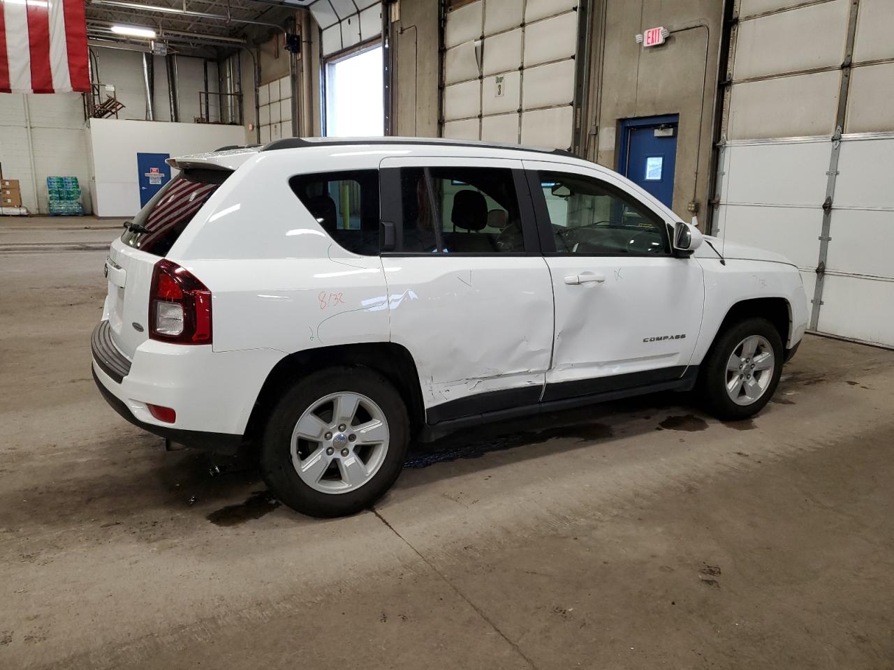 2016 Jeep Compass Latitude VIN: 1C4NJCEA8GD755373 Lot: 86952614