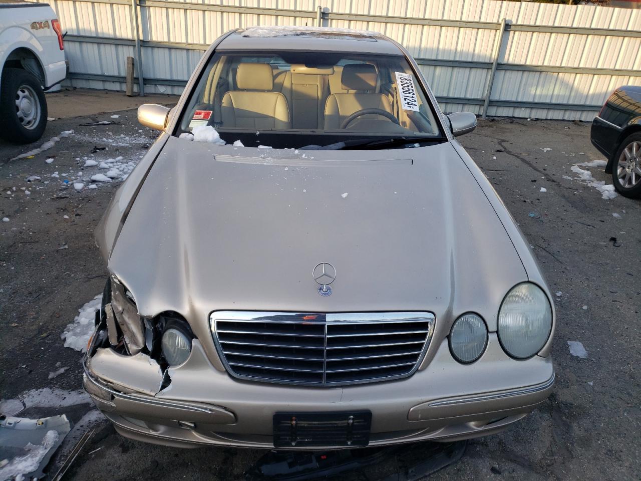 2000 Mercedes-Benz E 320 VIN: WDBJF65J5YB022422 Lot: 83556124