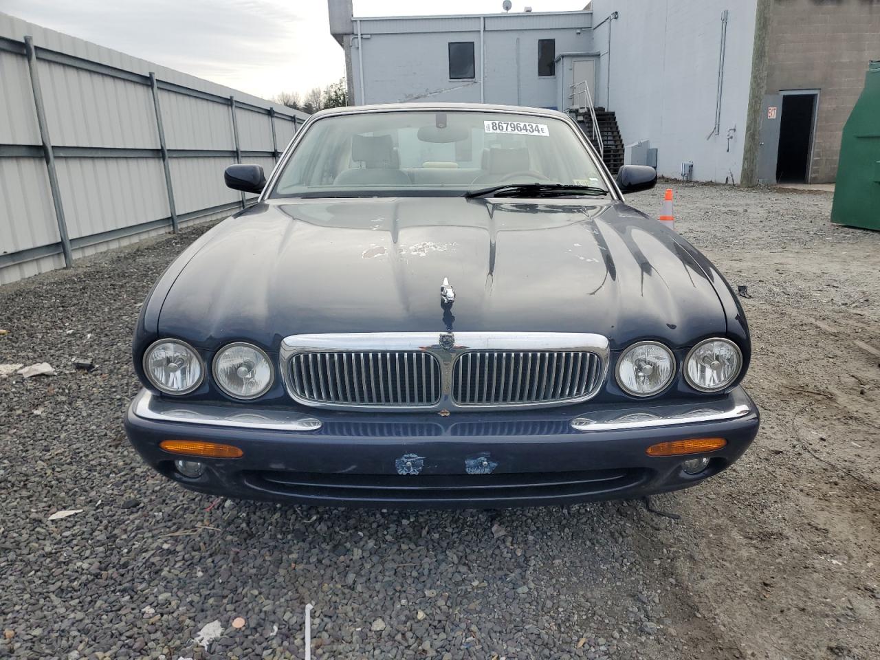 SAJDA14C41LF38763 2001 Jaguar Xj8