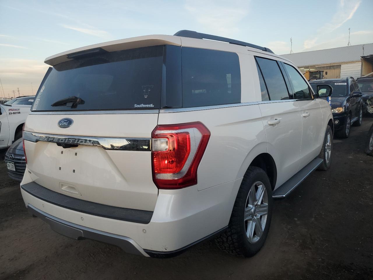 1FMJU1JT5JEA59374 2018 Ford Expedition Xlt