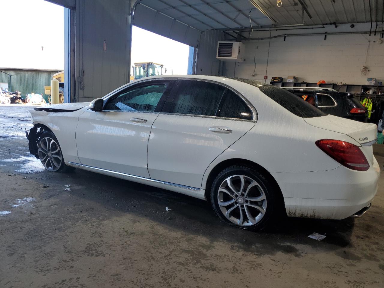 2015 Mercedes-Benz C 300 4Matic VIN: 55SWF4KB9FU088490 Lot: 83332634