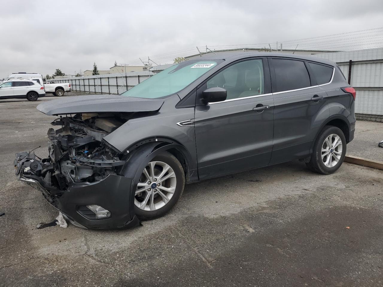 1FMCU0GD3KUB95710 2019 Ford Escape Se