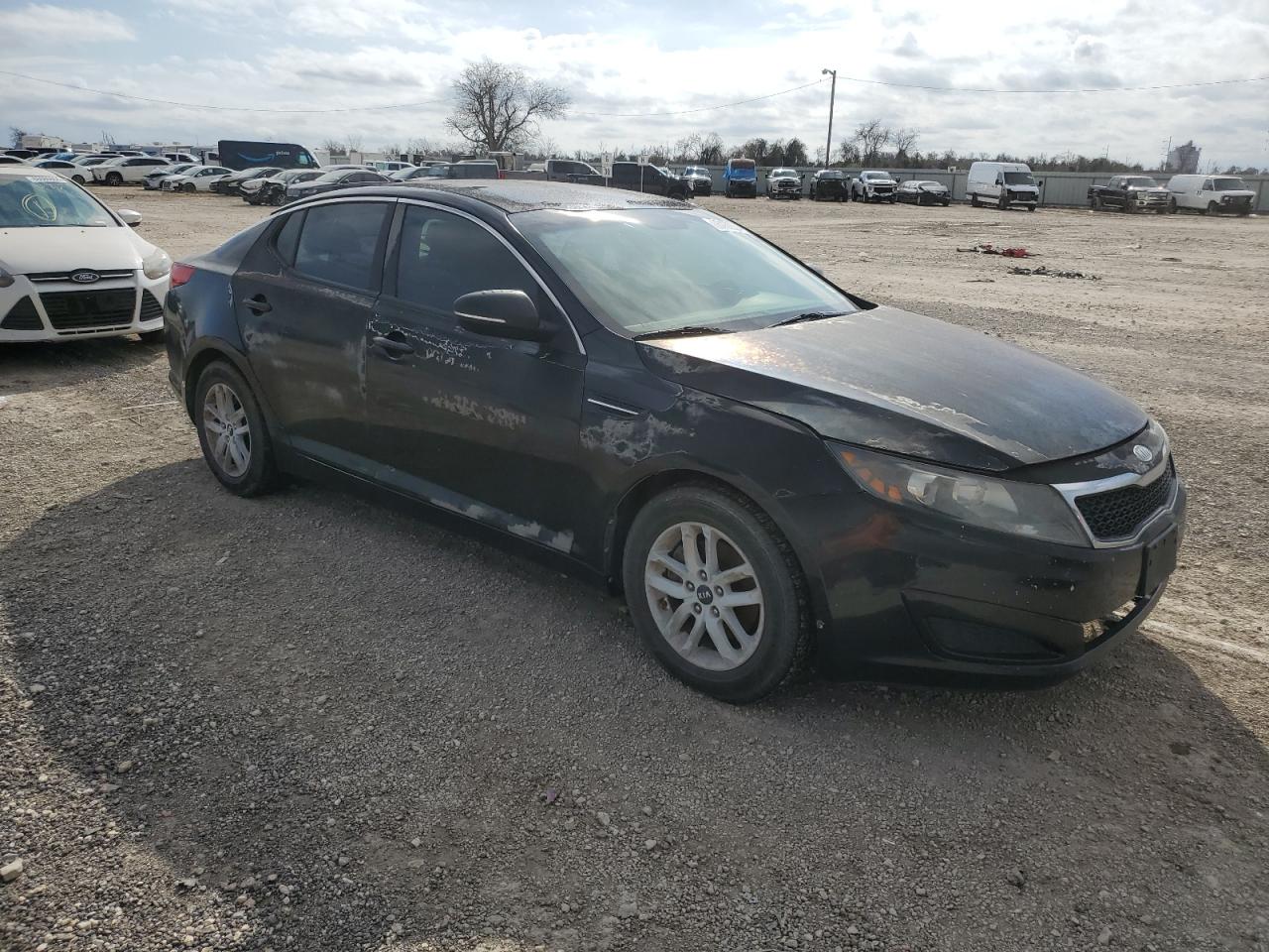 KNAGM4A79B5156613 2011 Kia Optima Lx