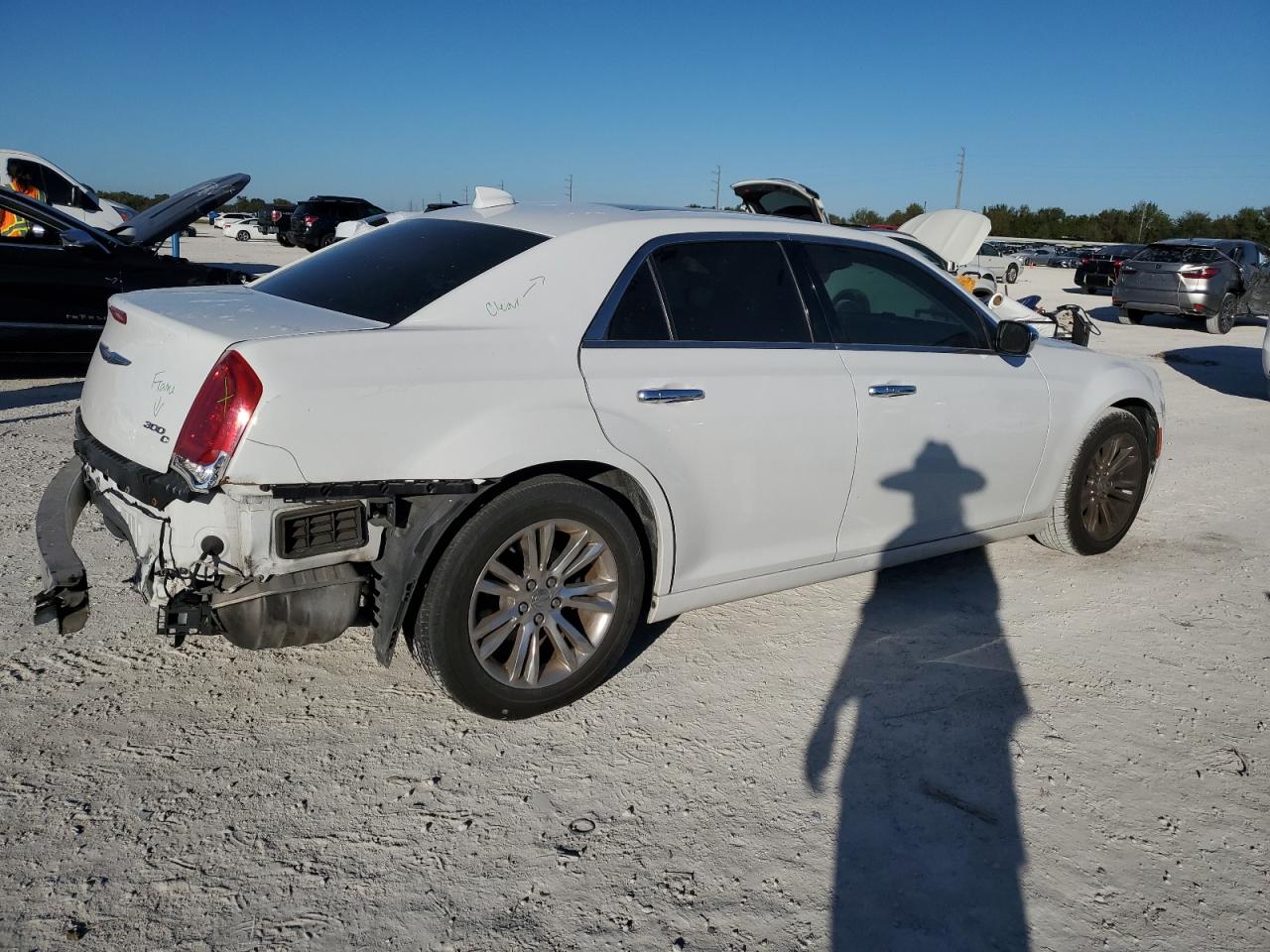 2016 Chrysler 300C VIN: 2C3CCAEG2GH190426 Lot: 82845824