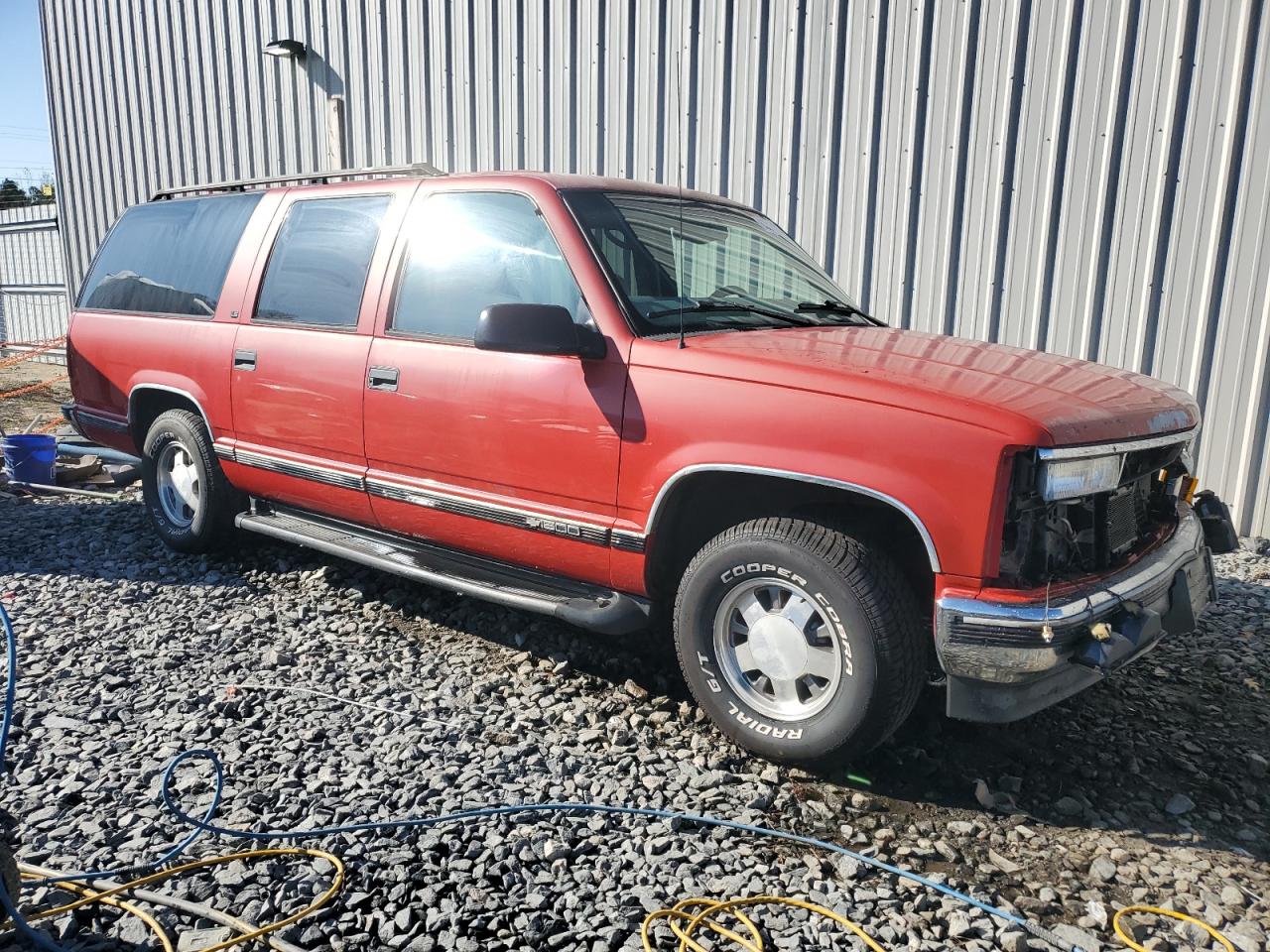 1997 Chevrolet Suburban C1500 VIN: 1GNEC16R3VJ444006 Lot: 83015934