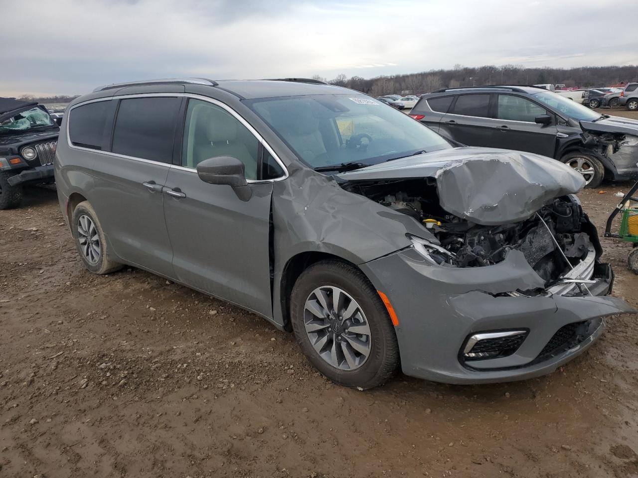 2021 Chrysler Pacifica Hybrid Touring L VIN: 2C4RC1L7XMR597005 Lot: 86819264